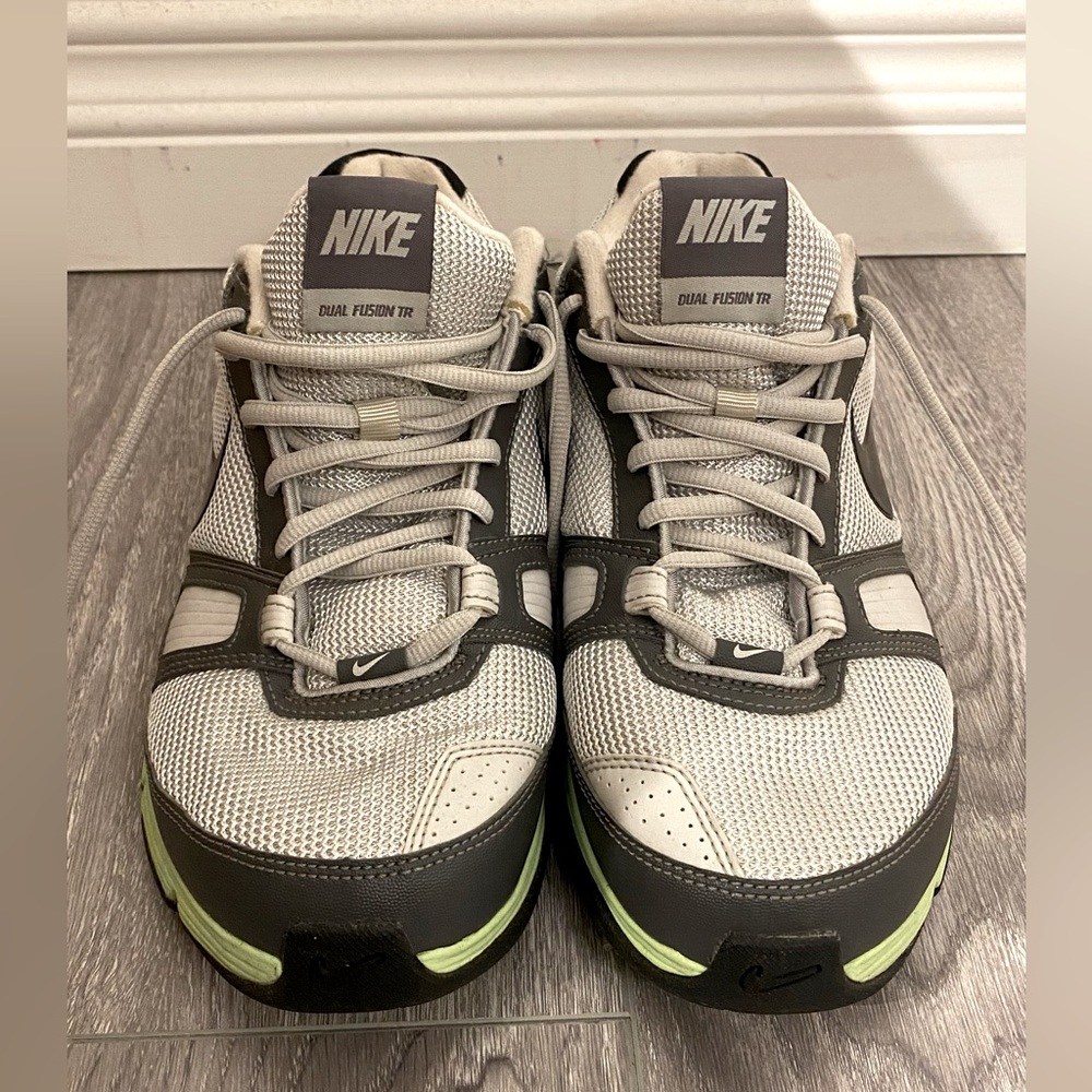 Nike Dual Fusion Running Shoes